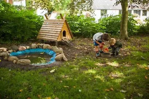 Oplev Πανσιόν Skorping